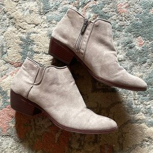 {Circus by Sam Edelman} Beige Low Cut Booties